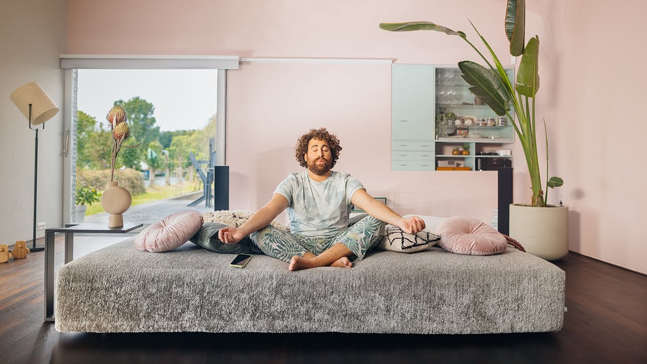 LeasePlan: Tariq's auto ligt in de prak