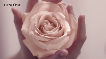 Lancôme: La Nuit Trésor Nude - The shimmering rose