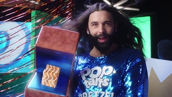 Pop-Tarts: Super Bowl Commercial - Fixed the Pretzel